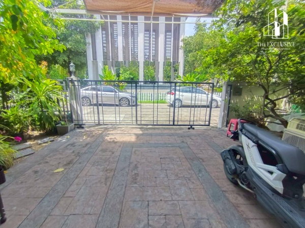 รูป  ขายบ้านเดี่ยว 2 ชั้น โครงการ Centro รัตนาธิเบศร์ (ทำเลวัดสวนแก้ว) พื้นที่ดินใหญ่กว่าใคร (บ้านหลังมุม) ใกล้รถไฟฟ้าและห้างสรรพสินค้าชั้นนำ - รูปที่ 3/13