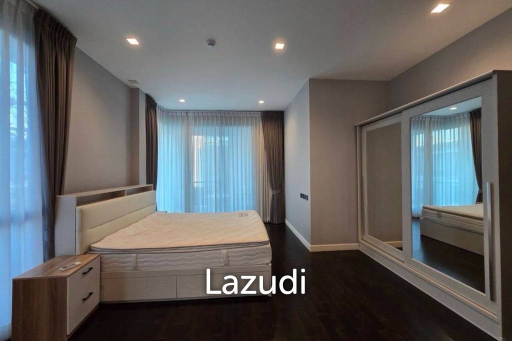 picture 4 Bed 5 Bath 440 sqm modern 3 storey detached home in The Gentry Phatthanakan 2 - 22/29