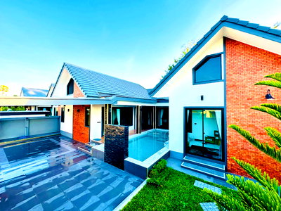 Houses for sale Bang Lamung Chonburi : 🔥 For Sale Punnasuk Lakeside | Pattaya