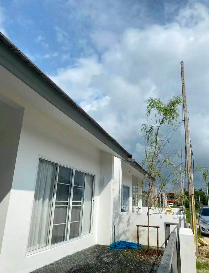 รูป ขายบ้านสร้างใหม่ ในตำบลสันปูเลย อำเภอดอยสะเก็ด จังหวัดเชียงใหม่ บ้านพร้อมเฟอร์นิเจอร์ครบ (H524) T.0946511456 - รูปที่ 1/6
