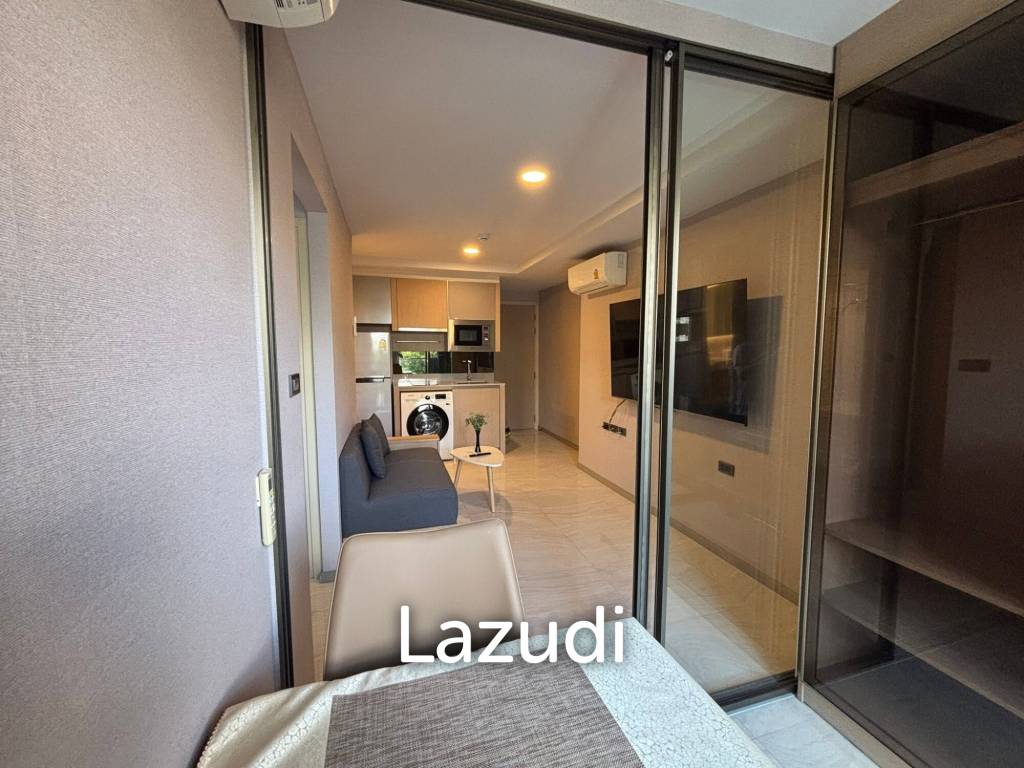 picture 37 sqm modern 1 bedroom condo at Walden Asoke Khlong Toei Nuea - 4/10