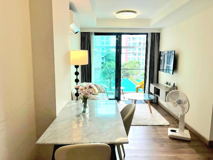 รูป ปล่อยเช่า The one condo พร้อมเฟอร์ฯ #วิวสระว่ายน้ำ ใกล้เซ็นทรัลเฟส , ม.พายัพ , ร.พ.กรุงเทพ , นิมมาน - รูปที่ 2/13