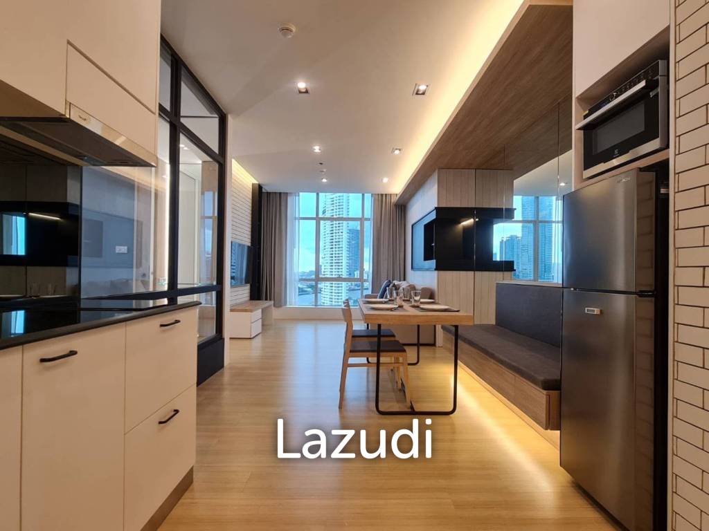 รูป 60 sqm river view condo on 14th floor at Baan Sathorn Chaopraya, Khlong San Bangkok - รูปที่ 4/24