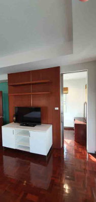 picture Spacious 2-Storey Detached House for Rent with Maid's Room - 17/28