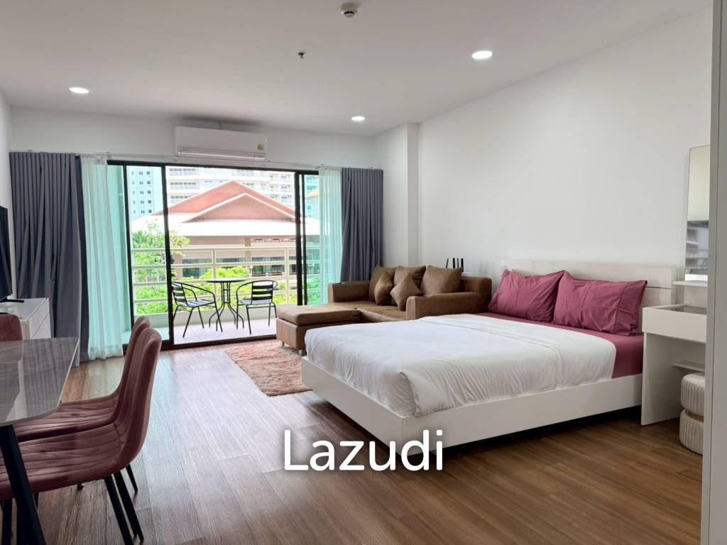 picture Spacious Fully Furnished Studio with Large Balcony - 5/12