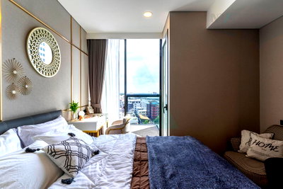 คอนโดให้เช่า : 📣Nice room!📣 ให้เช่าคอนโด ไซมิส เอ๊กซ์คลูซีพ ควีนส์ อาคาร 1 ชั้น 10 2 ห้องนอน ขนาด 75.00 ตรม ใกล้ โรงเรียนอักษรานานาชาติ