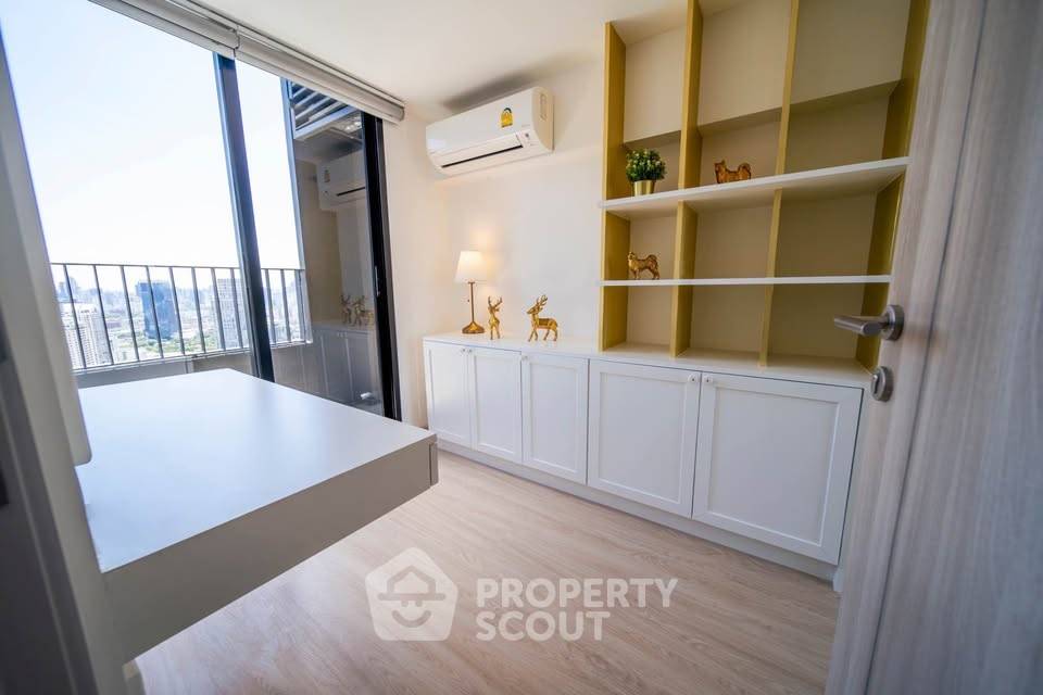 picture 1-BR 44 Sqm, 42nd-Floor Condo At Knightsbridge Prime Sathorn Near BTS Saint Louis (ID 3071686) - 4/6