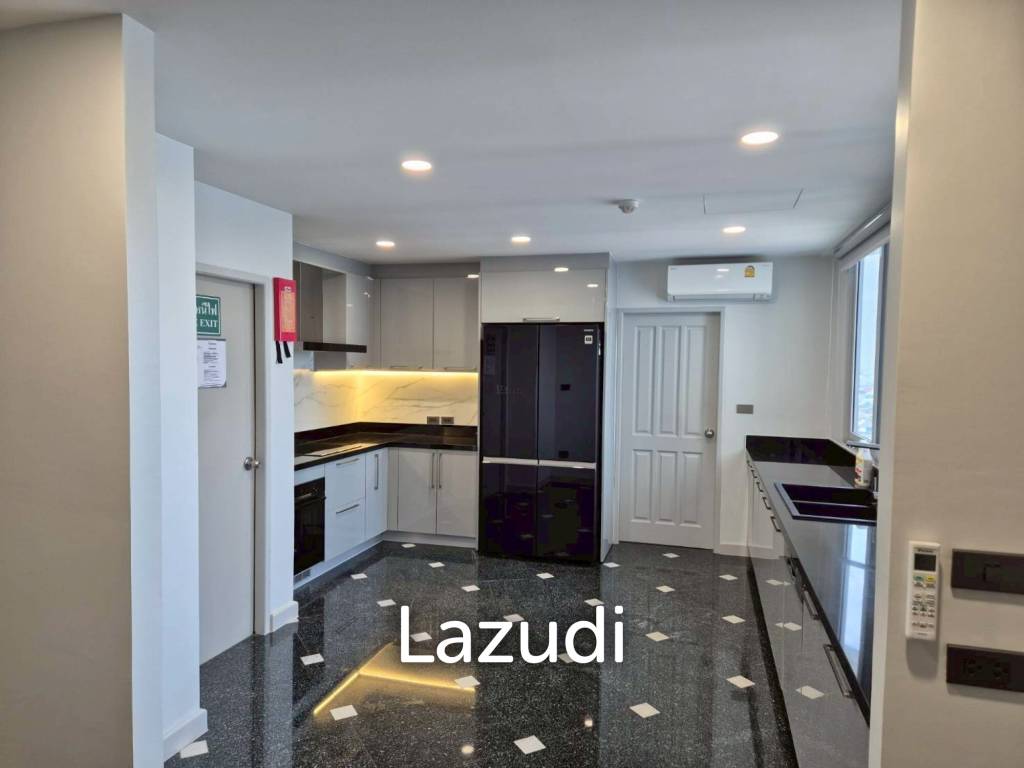 รูป 300 sqm high floor 4 bedroom condo La Cascade Phra Khanong Nuea Bangkok - รูปที่ 7/25