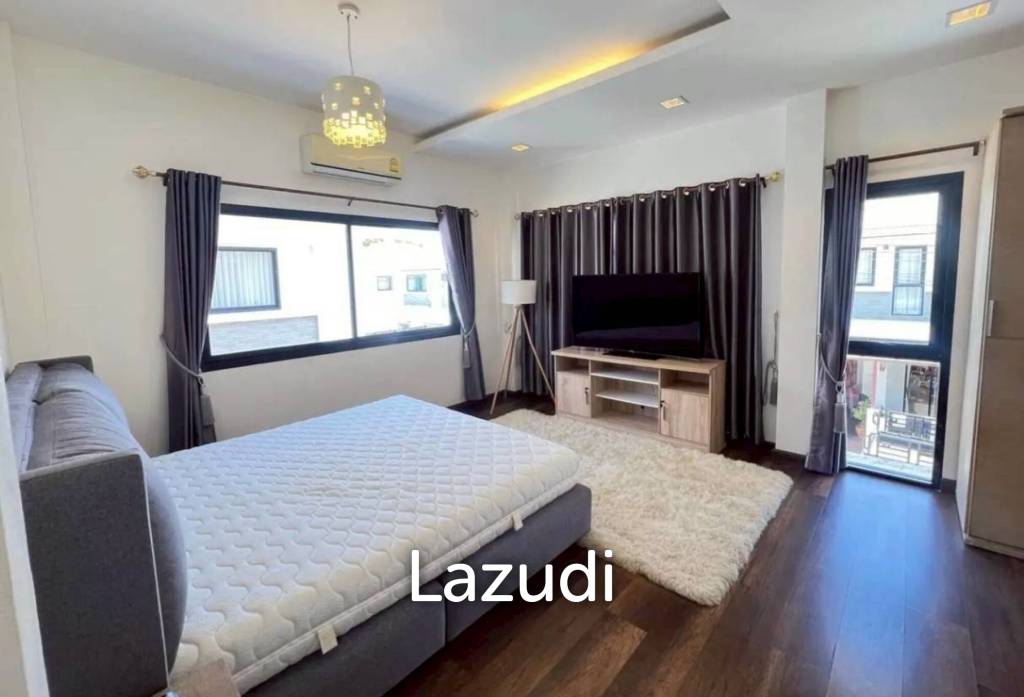 picture Modern 2-Story Detached House at Uraiwan Grand Villa - 11/30