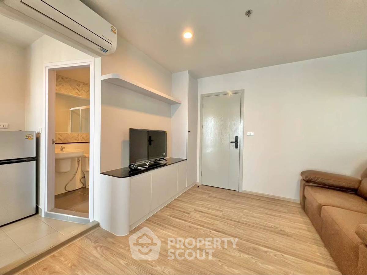 รูป คอนโด 1 ห้องนอน ชั้นสูง Regent Home Bangna ใกล้ BTS บางนา (ID 3073179) - รูปที่ 2/10