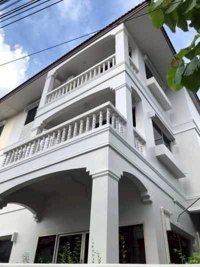 รูป ให้เช่าอาคารพาณิชย์ 3 ชั้น 5 ห้องทำงาน 5 ห้องน้ำ ติดเครื่องปรับอากาศทุกห้อง - รูปที่ 1/24
