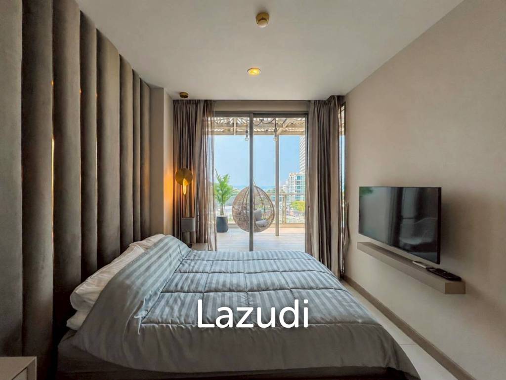 picture Luxury 1-Bed Beachfront Condo at The Riviera Wongamat - 5/9