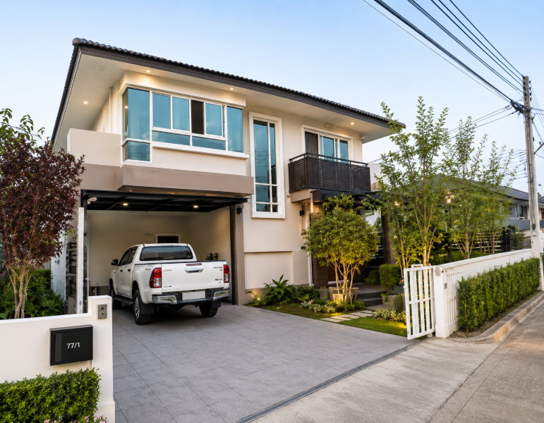 picture 2-Storey House for Sale in Prime Residential Projec - 1/14
