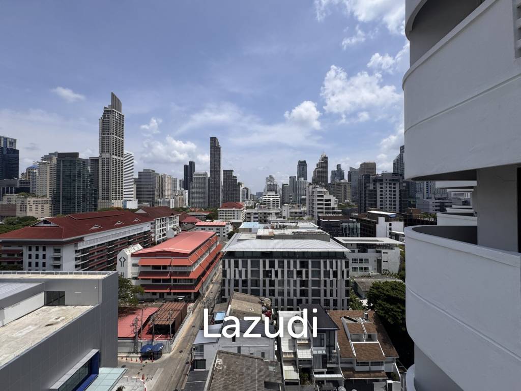 รูป 205 sqm 3-Bed Condo with Huge Terrace in Khlong Toei Nuea, Bangkok - รูปที่ 35/36