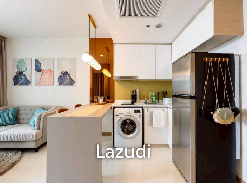 picture Luxury 1-Bed Beachfront Condo at The Riviera Wongamat - 3/9