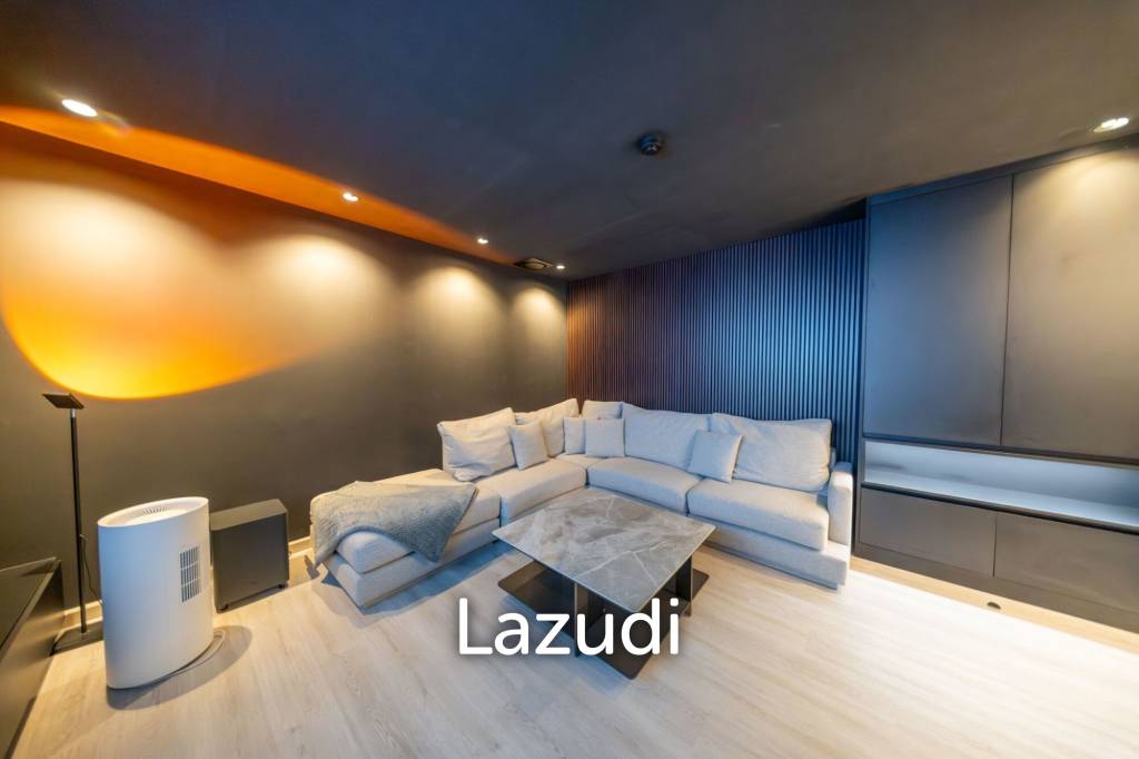 picture Elegantly Renovated 3-Bedroom Luxury at Royal Hill Resort - 15/35