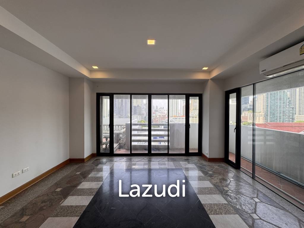 รูป 205 sqm 3-Bed Condo with Huge Terrace in Khlong Toei Nuea, Bangkok - รูปที่ 14/36