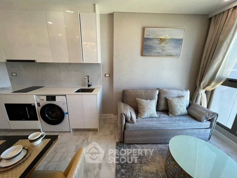 picture 1-BR 35 Sqm, High-Floor At Copacabana Beach Jomtien, Jomtien Beach (ID 3072722) - 2/8