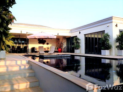 Houses for sale Bang Lamung Chonburi : 2 Bedroom Villa for sale at Siam Royal View  26544
