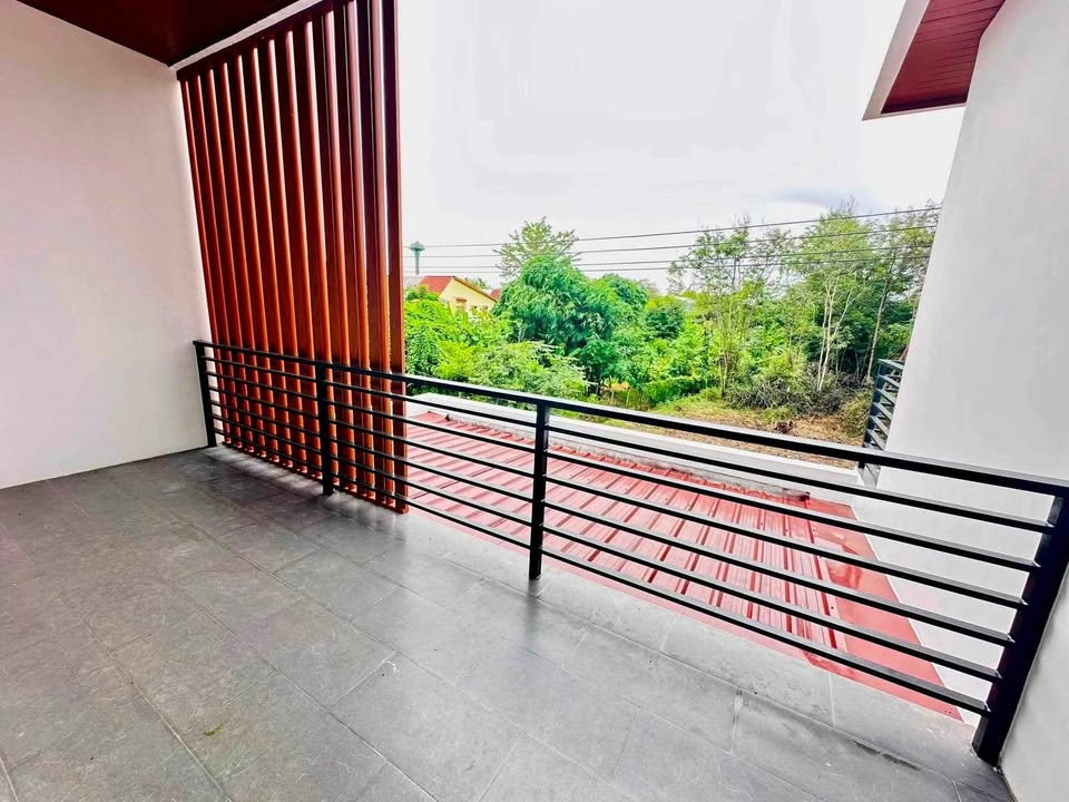 รูป บ้านเดี่ยว 2 ชั้น MODERN STYLE / ต.แม่เหียะ อ.เมืองเชียงใหม่ จ.เชียงใหม่ T.063-664-9056 - รูปที่ 13/31