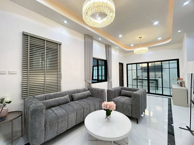 รูป บ้านเดี่ยวพร้อมอยู่ คลาสสิคโฮม ศรีราชา บรรยากาศเงียบสงบ - รูปที่ 4/18