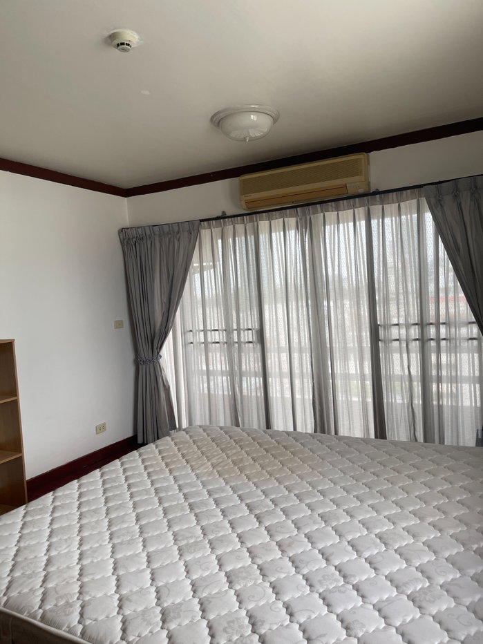 picture For Sale | Adamas Phaholyothin Condominium | 65.25 Sq.m. | Dual Balconies - 5/12