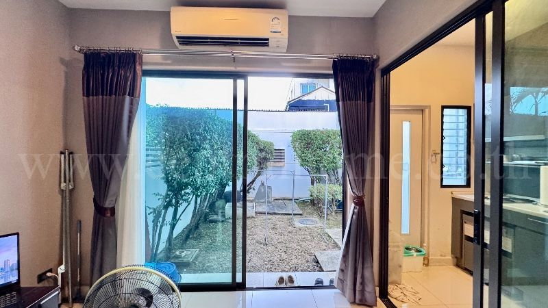 รูป ทาวน์โฮม เดอะ เทอเรส รามอินทรา 65 (Land & Houses) ใกล้สถานีรถไฟฟ้าสายสีชมพู ทำเลดี ราคาถูก - รูปที่ 4/18