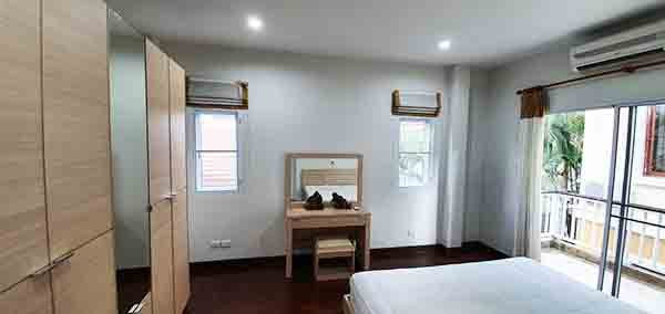 picture Spacious 2-Storey Detached House for Rent with Maid's Room - 24/28