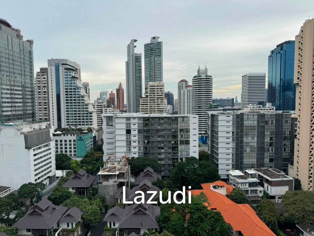 picture 80 sqm high floor condo at CitiSmart Sukhumvit 18 Khlong Toei - 16/17