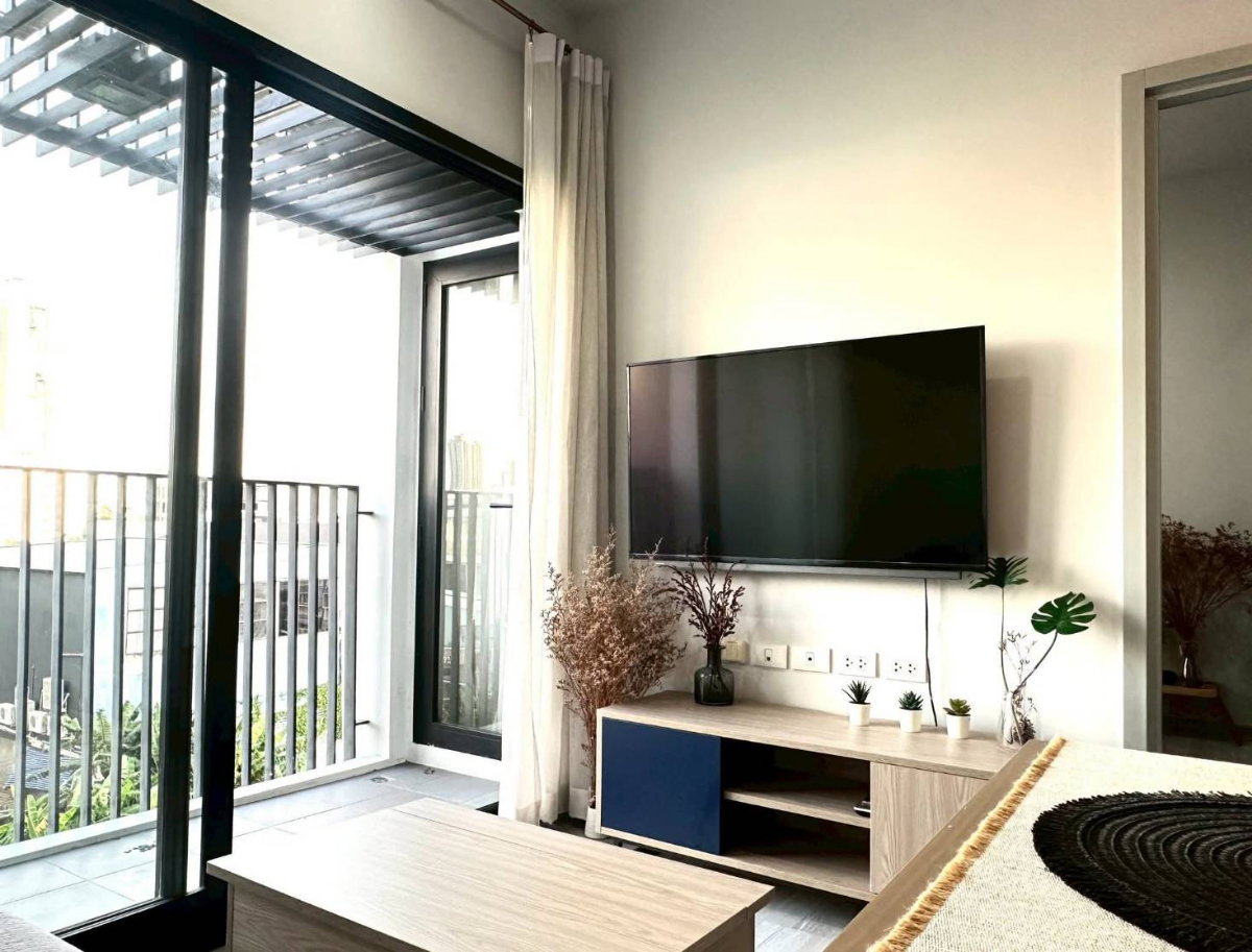 picture XT Ekkamai – Fully furnished unit with an unobstructed view; includes shuttle service to BTS Ekkamai. - 4/9
