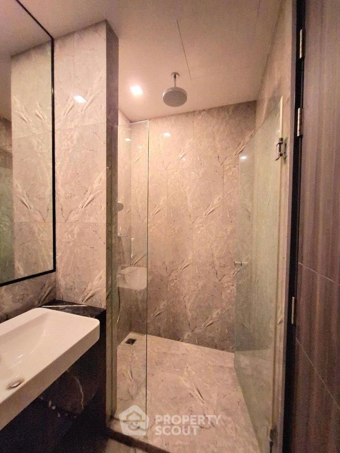 picture High-Floor 1-BR 37 Sqm Ashton Asoke near MRT Sukhumvit 70m (ID 985357) - 12/16
