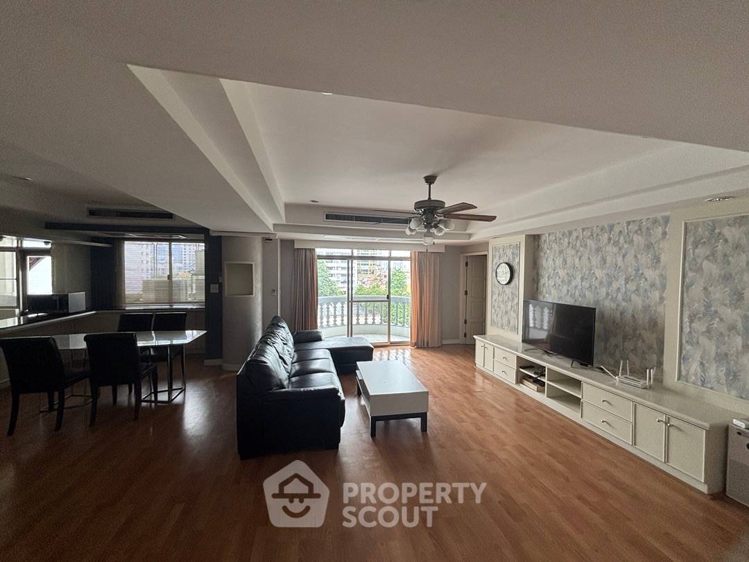 รูป คอนโด 3 ห้องนอน ให้เช่า Royal Castle Sukhumvit ใกล้ BTS พร้อมพงษ์ 400 ม. (ID 3075571) - รูปที่ 2/8