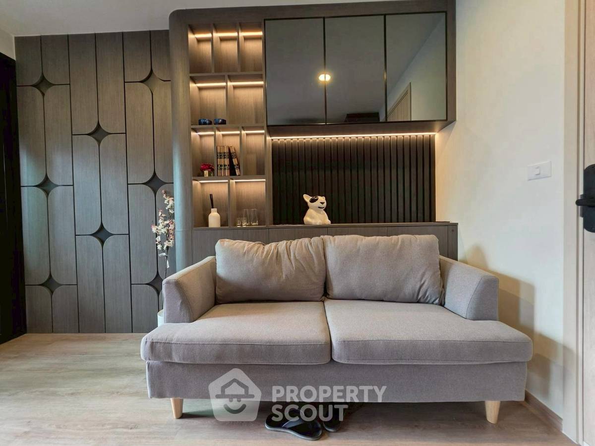 picture 1-BR Condo Nue District R9, 200m to MRT Phra Ram 9 (ID 3074987) - 1/9