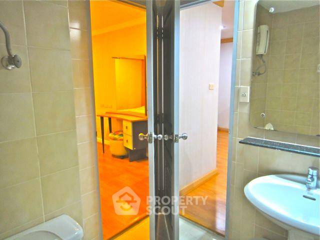 picture Great Value 2-BR 72 Sqm, The Waterford Diamond Tower, BTS Phrom Phong (ID 3072171) - 11/13