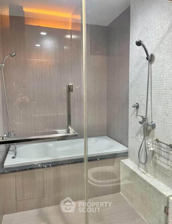 picture 2-BR 99 Sqm Condo For Rent At Villa Sikhara, Phrom Phong (ID 2891637) - 8/10