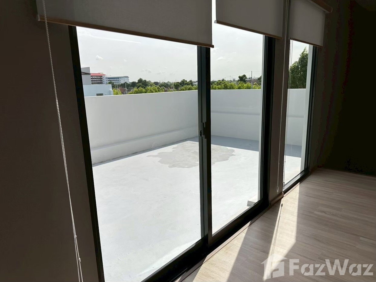 picture The First Townhome with Rooftop Garden 5348521 - 19/19