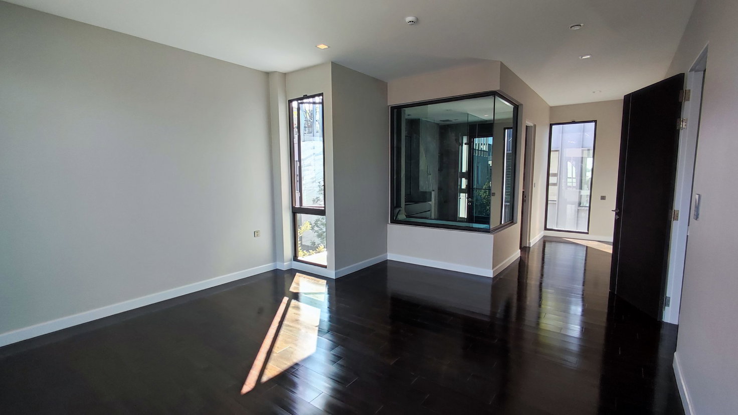 picture 95E1 - Ninety Five East One 4 bedrooms, for sale - 21/25