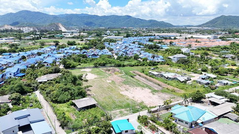Prime land for sale in Huai Kaphi, Chonburi. Beautiful plot, ready for development.