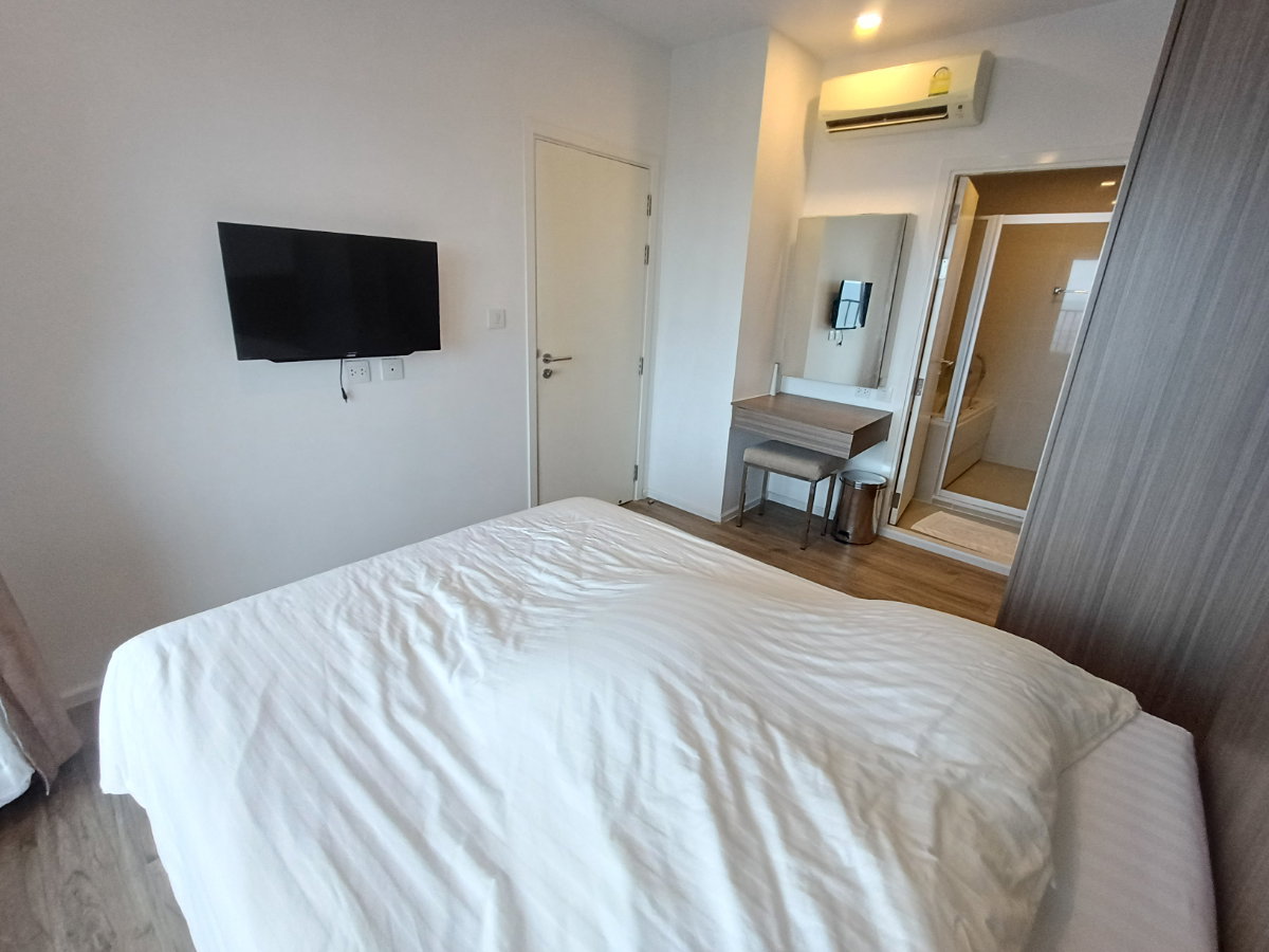 picture For rent KnightsBridge Sriracha 2 bedrooms 28th floor Corner unit Sea view Ready to move in - 16/48
