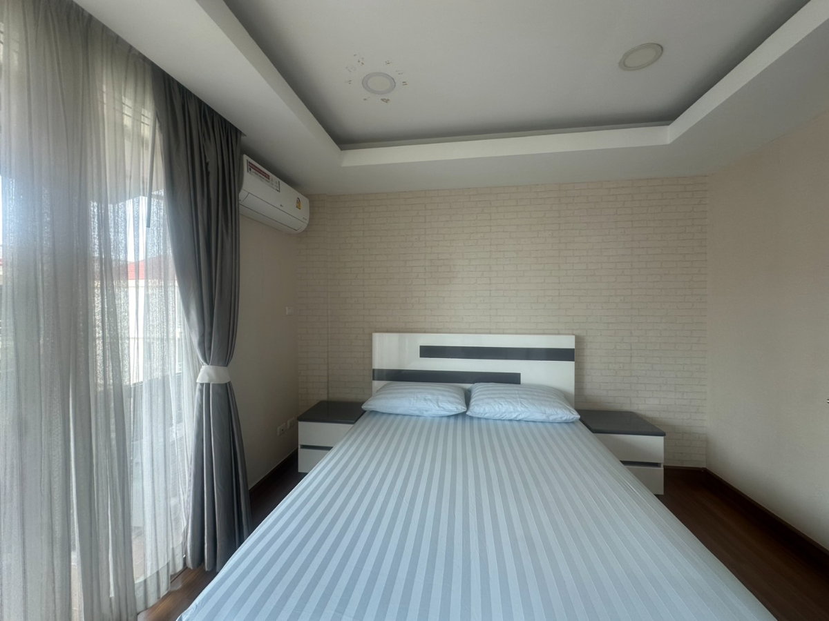 รูป 🏠ทาวน์โฮมหรู 4 ชั้น พร้อมระเบียงสวนชั้น 2 เดินได้รอบบ้าน 3 ด้าน Rare Unit ปรัชญาโฮมทาวน์ @ลาดพร้าว 71 - รูปที่ 16/24