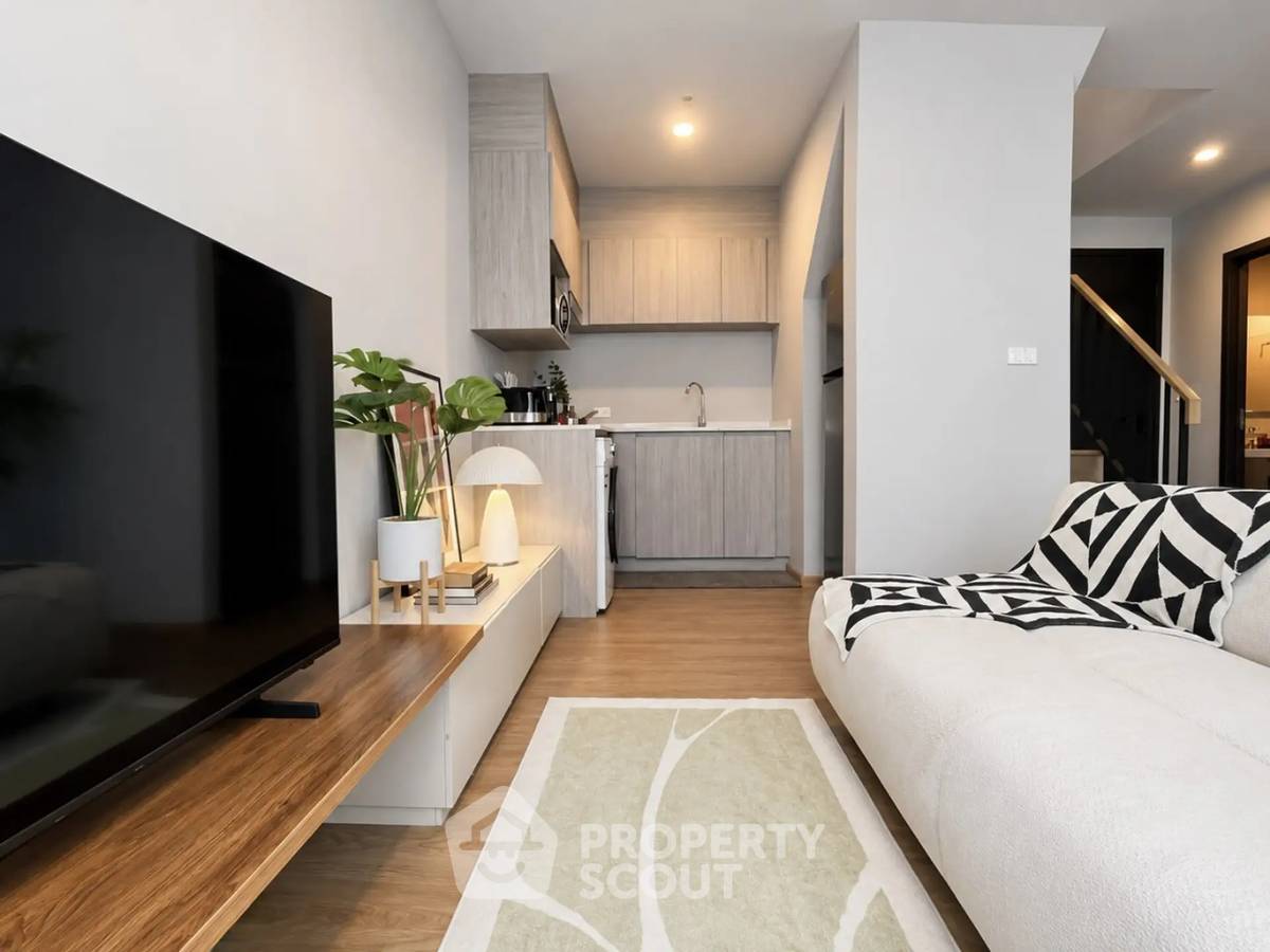 picture High-Floor 2-BR 72 Sqm At Nue Evo Ari, 100m To BTS Ari (ID 3075473) - 6/31