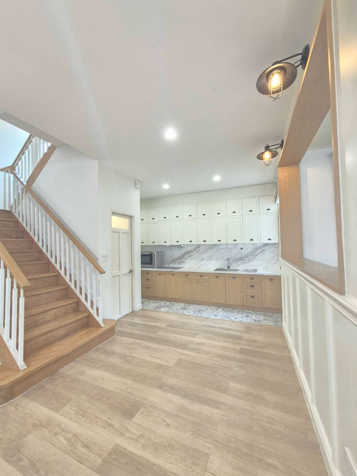 picture For rent house single 210sqw. 4bed 4 bath 150,000 per month please add line :paolin1 - 8/15
