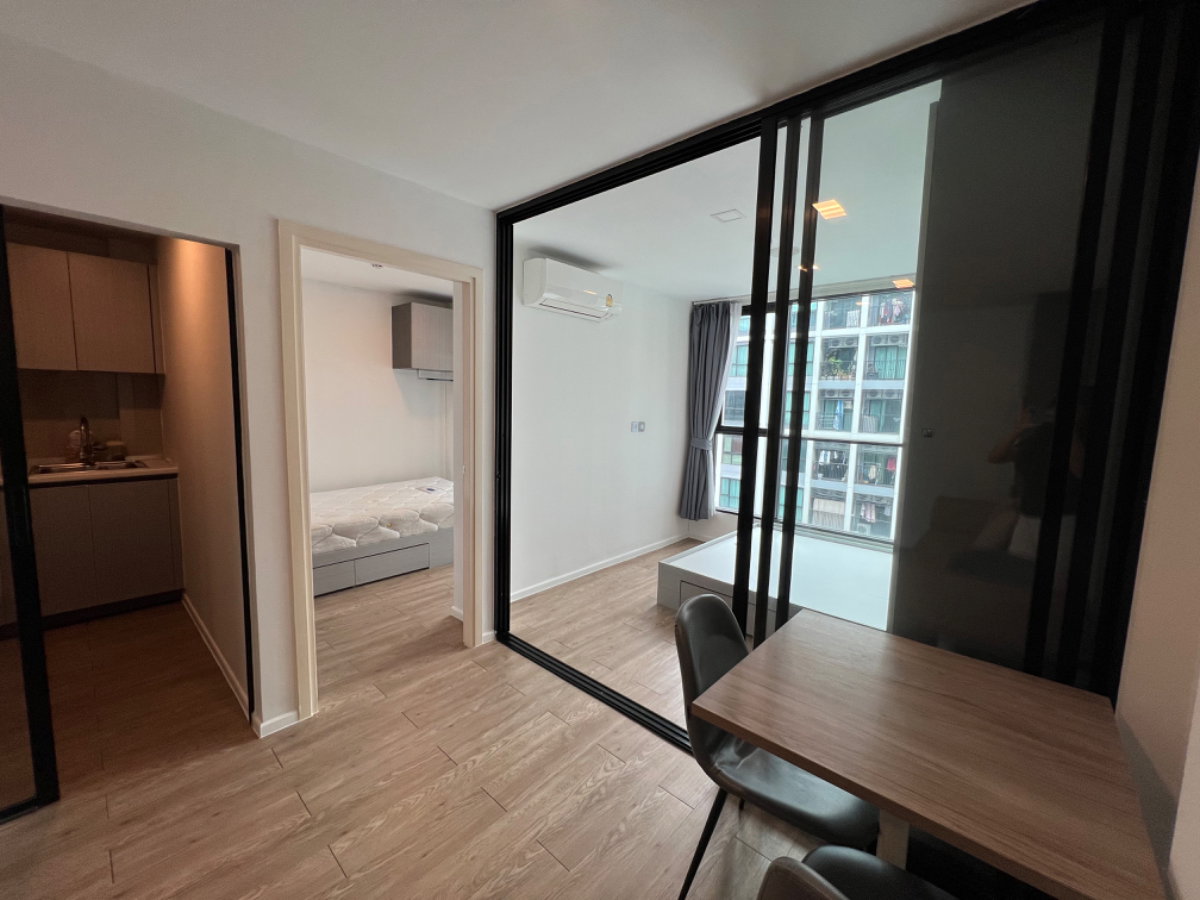 รูป แอทโมซ ลาดพร้าว 15 ห้องรีโนเวทใหม่ 2 ห้องนอน เฟอร์ครบ เครื่องใช้ไฟฟ้าครบ พร้อมเข้าอยู่ - รูปที่ 3/8