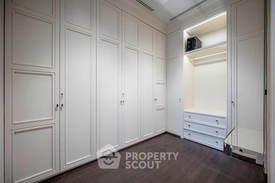 picture 3-BR Condo 263 Sqm At 98 Wireless, 200m to BTS Phloen Chit (ID 3047922) - 12/15