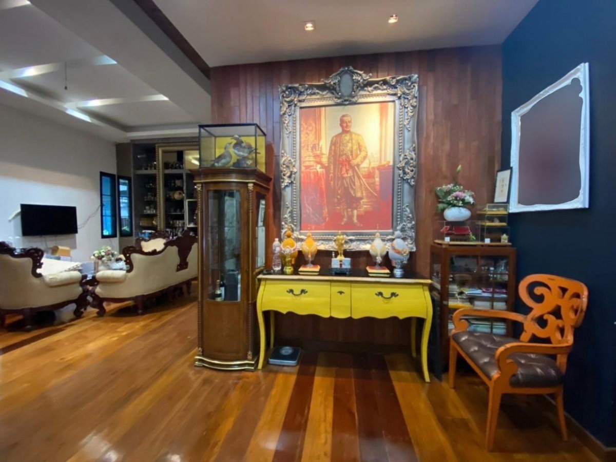 picture Large Detached House with Office and Warehouse for Sale in Lat Phrao 93/1 - 7/21