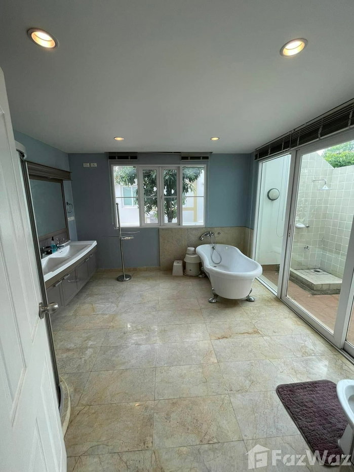 picture Stay-at-Home Luxury: Brilliant 400 SqM Abode in Chorakhe Bua, Bangkok! 1152242 - 5/11