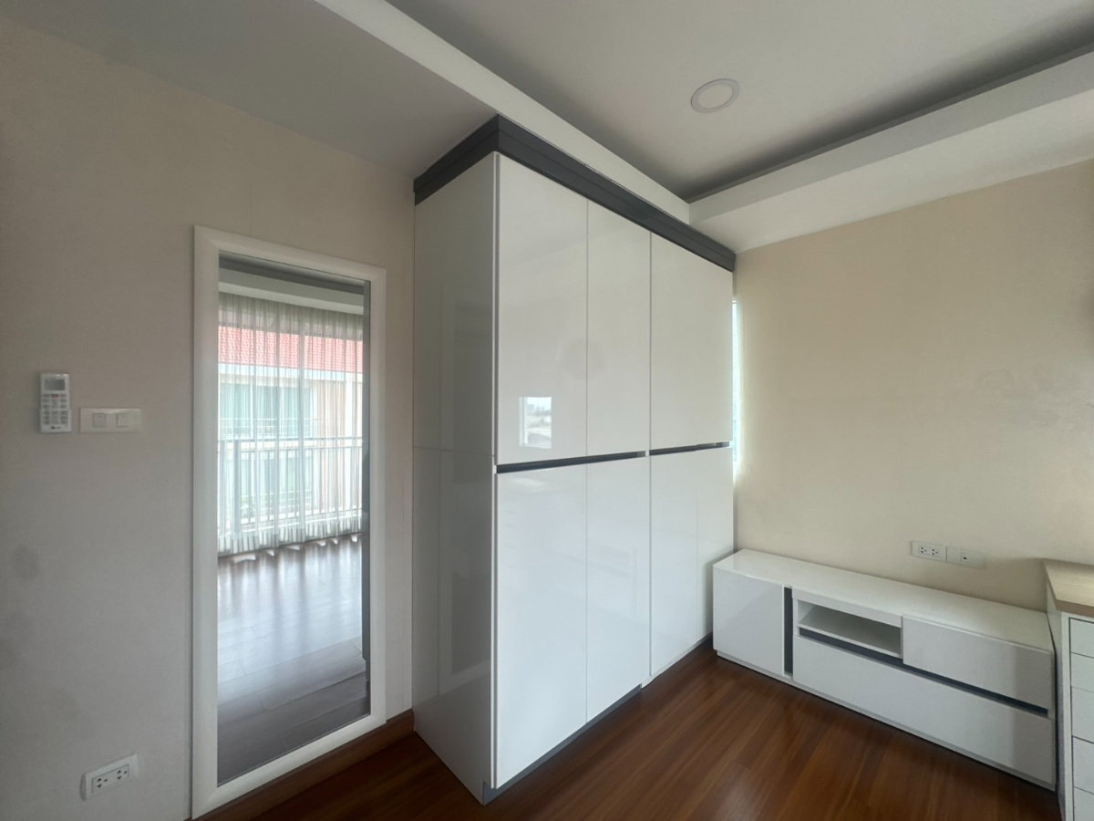 รูป 🏠ทาวน์โฮมหรู 4 ชั้น พร้อมระเบียงสวนชั้น 2 เดินได้รอบบ้าน 3 ด้าน Rare Unit ปรัชญาโฮมทาวน์ @ลาดพร้าว 71 - รูปที่ 15/24