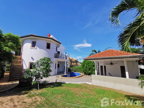 6 Bedroom Villa for sale at Summerland Village  1911920