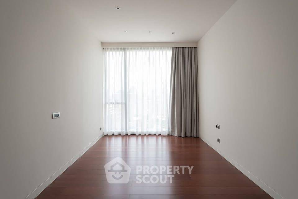 รูป คอนโด 3 ห้องนอน ขายที่ ขุน บาย ยู 139 ตร.ม. ใกล้ BTS ทองหล่อ (ID 2958903) - รูปที่ 11/12