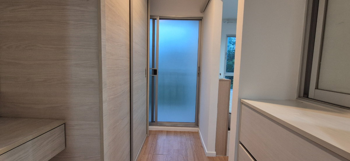 รูป ให้เช่าห้องแต่งพร้อม เฟอร์ครบ ห้องใหญ่ วิวดี ราคาถูก ใกล้ ARL และ MRT สถานีหัวหมาก - รูปที่ 9/14